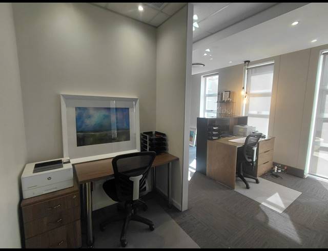 123M² OFFICE FOR SALE IN LONEHILL